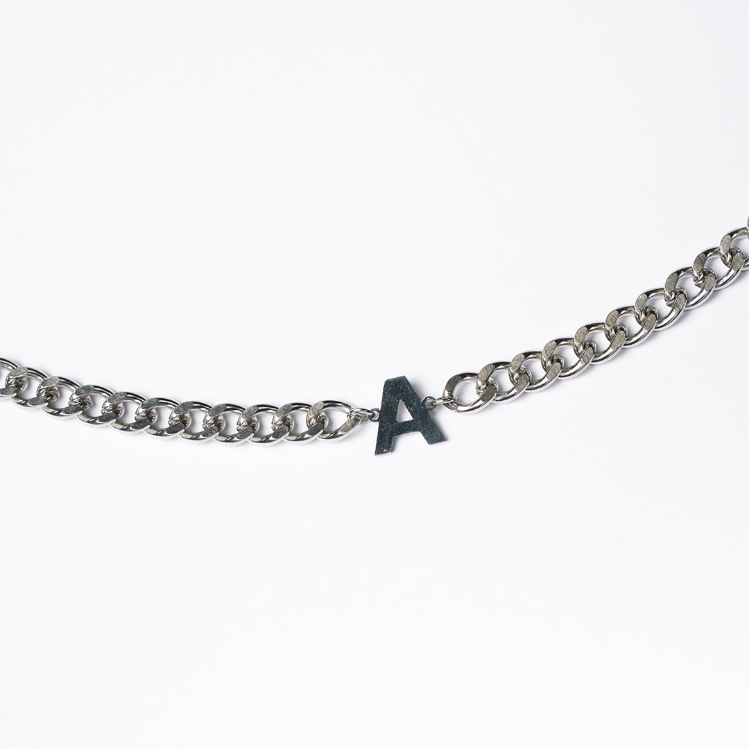 Pulsera letras "NMO"