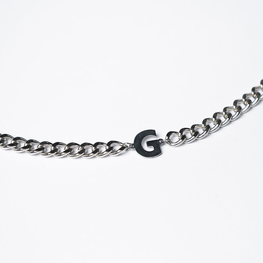 Pulsera letras "NMO"