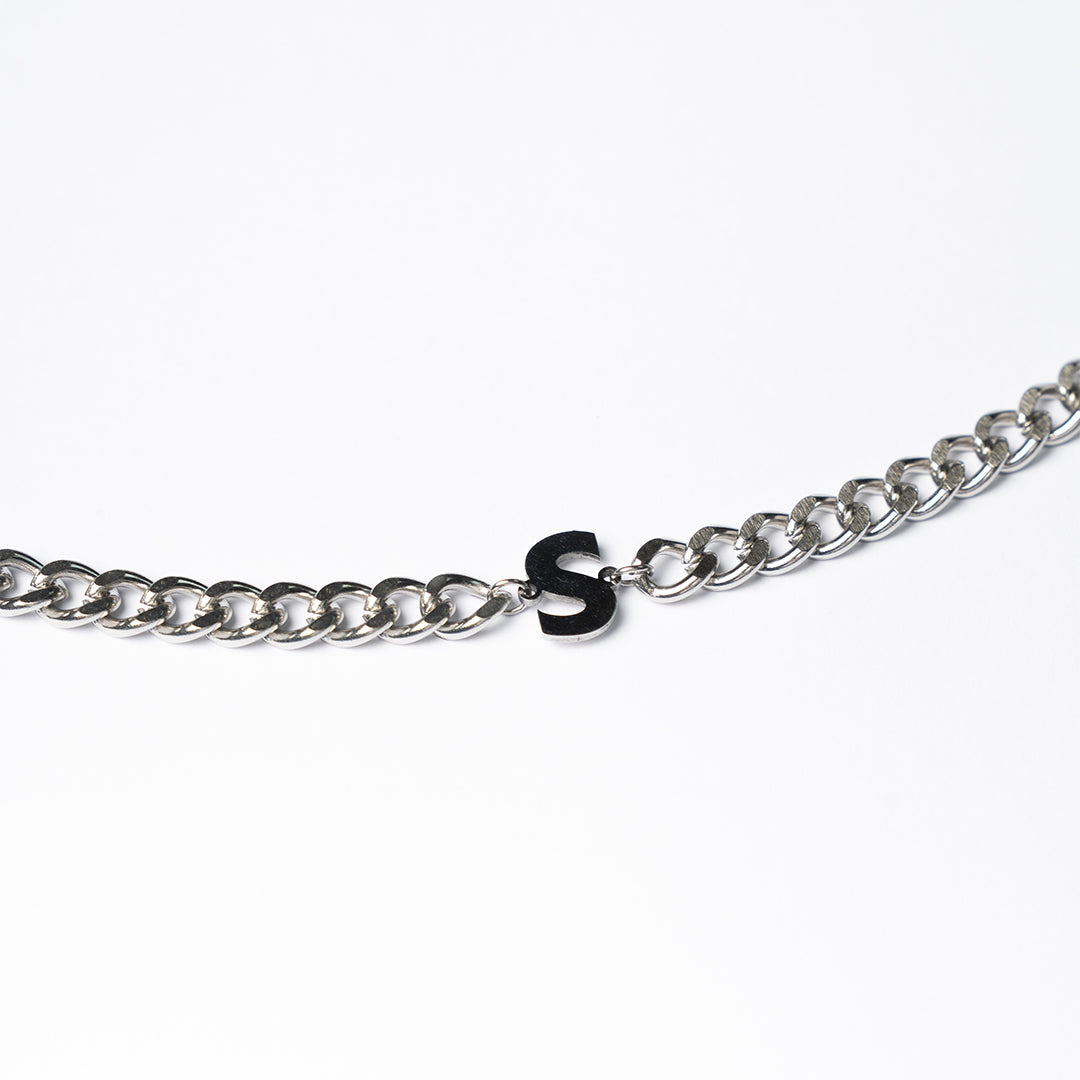 Pulsera letras "NMO"
