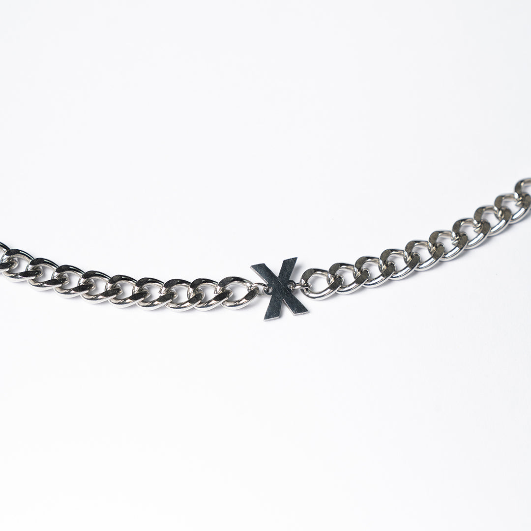 Pulsera letras "NMO"